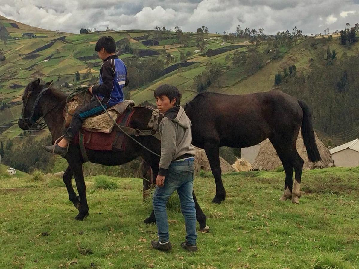 فيلا Turismo Comunitario La Esperanza Hacienda Colta المظهر الخارجي الصورة
